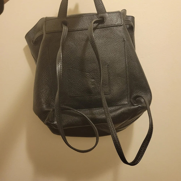 MICHAEL KORS JUNIE MEDIUM FLAP BACKPACK BLACK Pebbled Leather - Picture 4 of 10